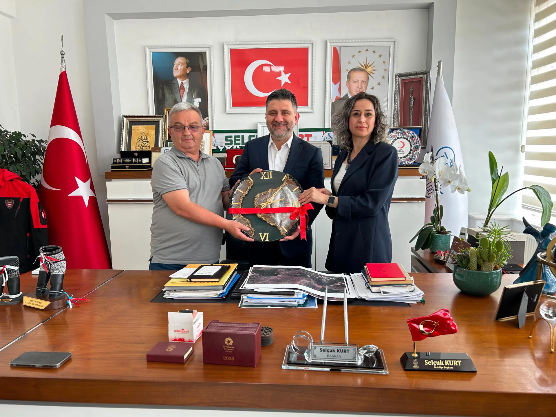 Başkan Kurt, Yüksel Tetik ve Zeynep Uğurlu’yu Ağırladı