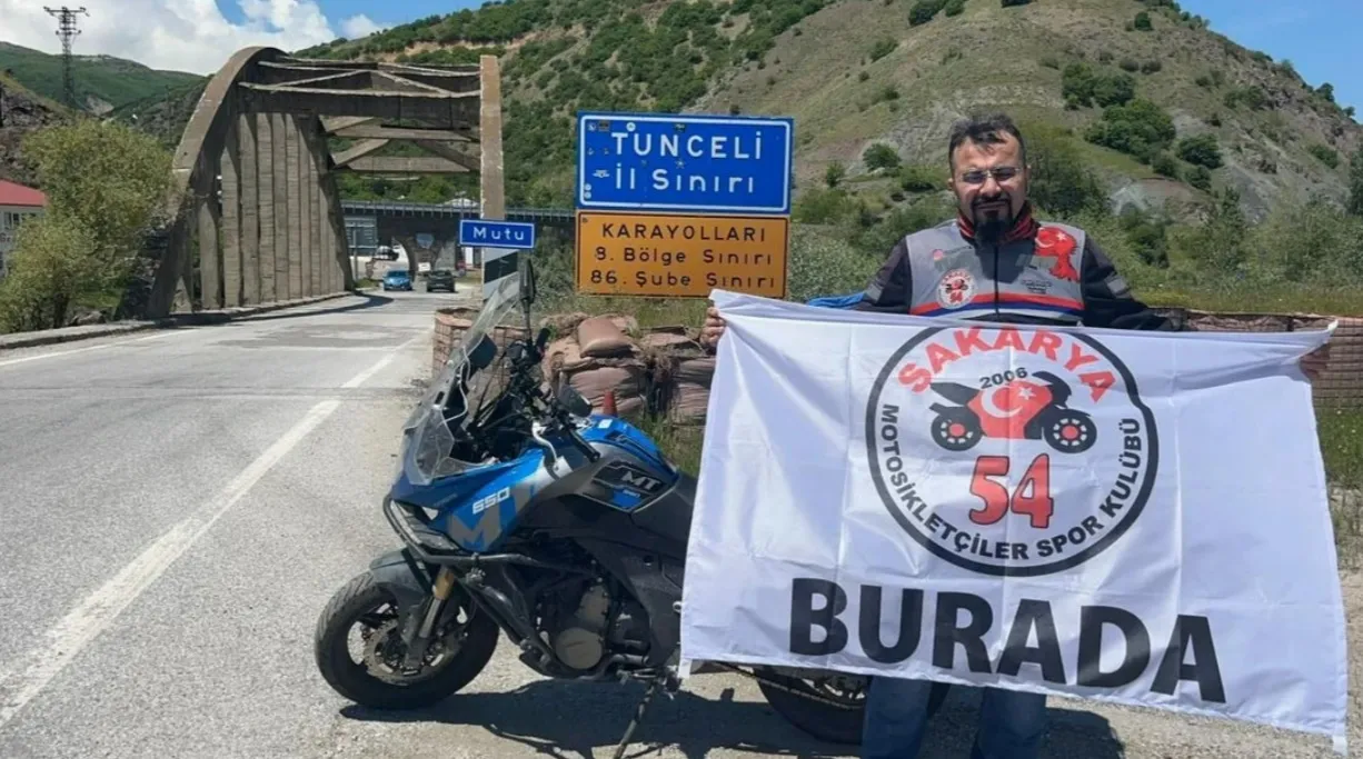 Sakaryalı motosikletçiden 13 günlük Doğu turu