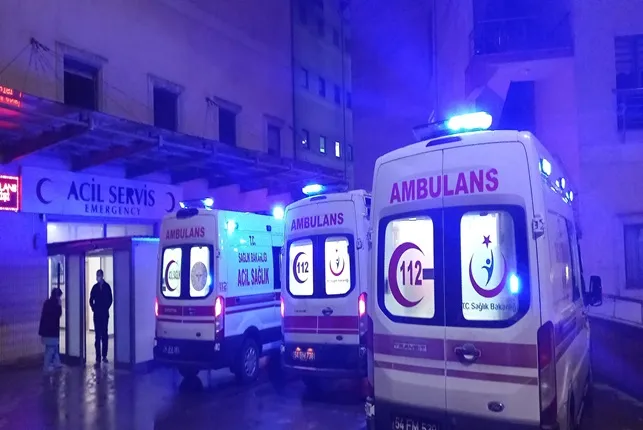 Kaynarca’da genç yüksekten düştü