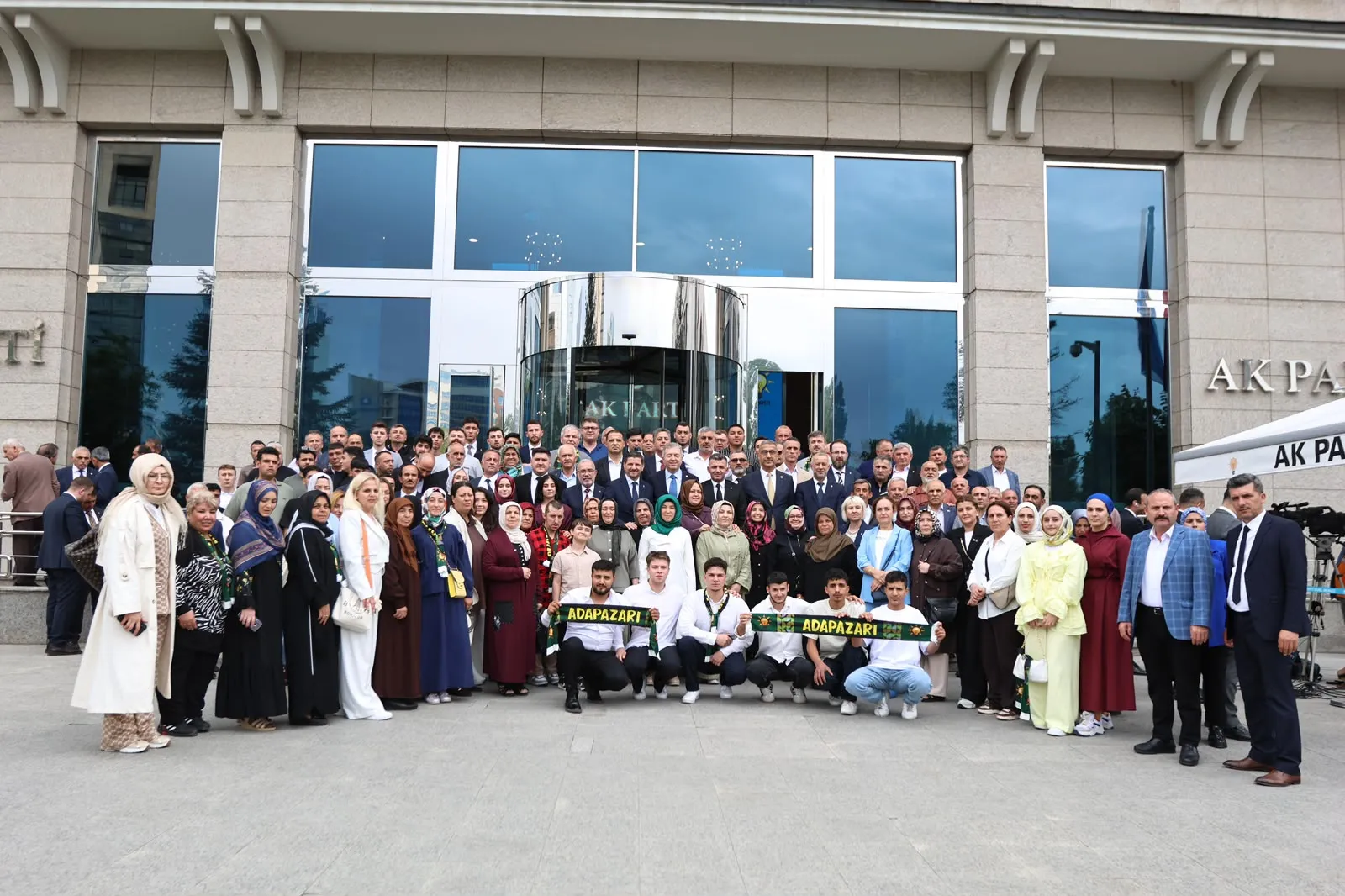 AK Parti Adapazarı Teşkilatı'ndan Başkent çıkarması