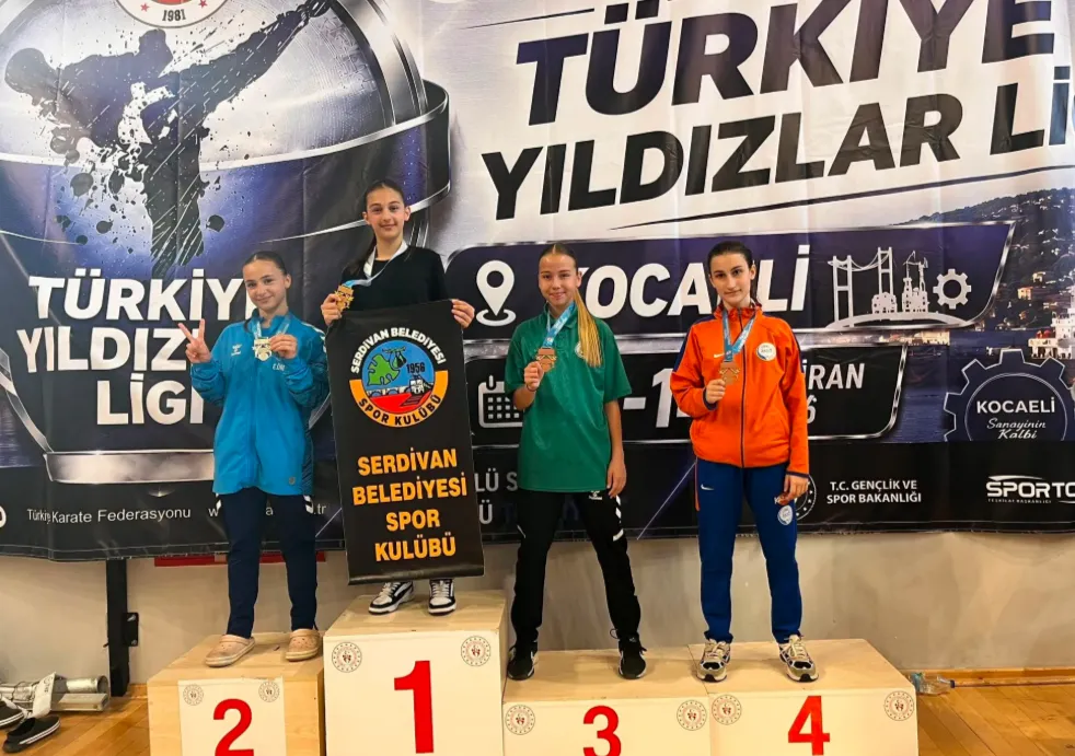 Serdivanlı karatecilerden Darıca’da madalya yağmuru