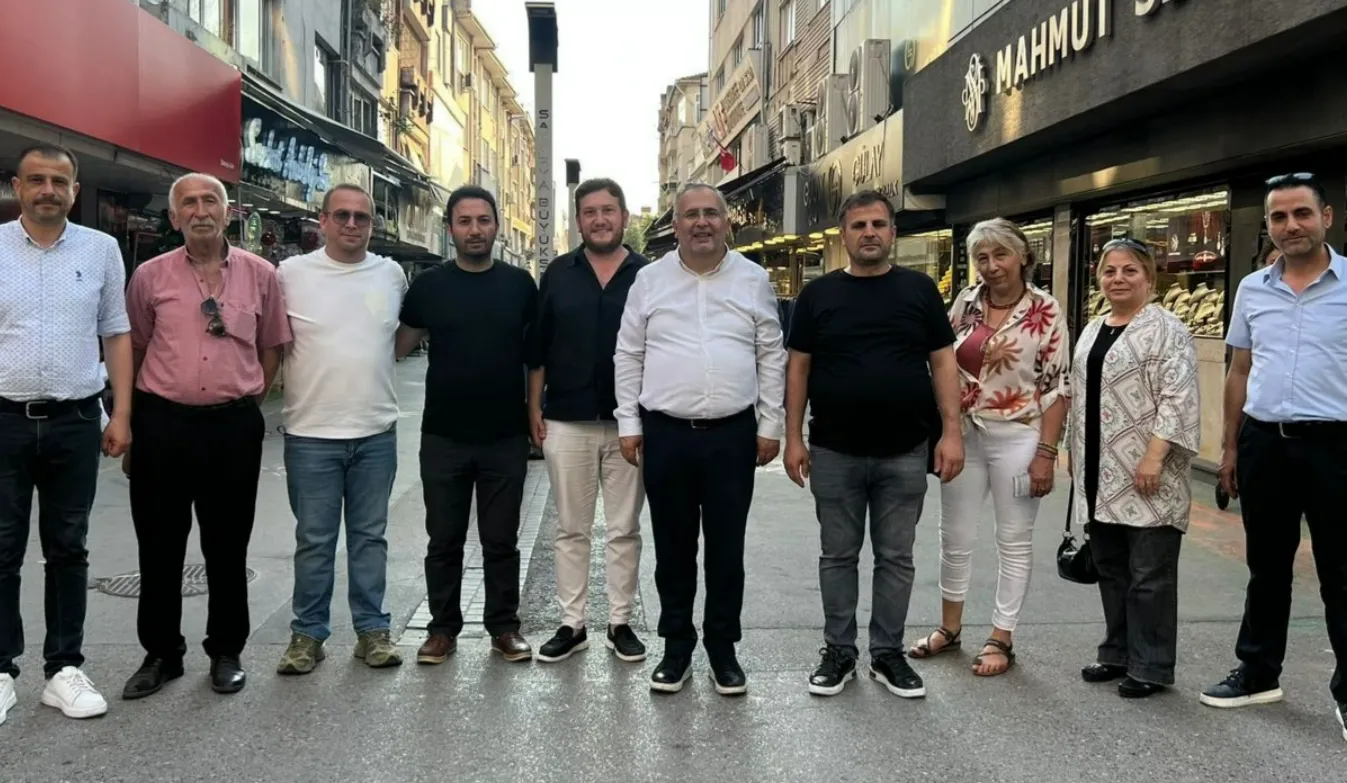 Anahtar Parti Yuvam Sokakta