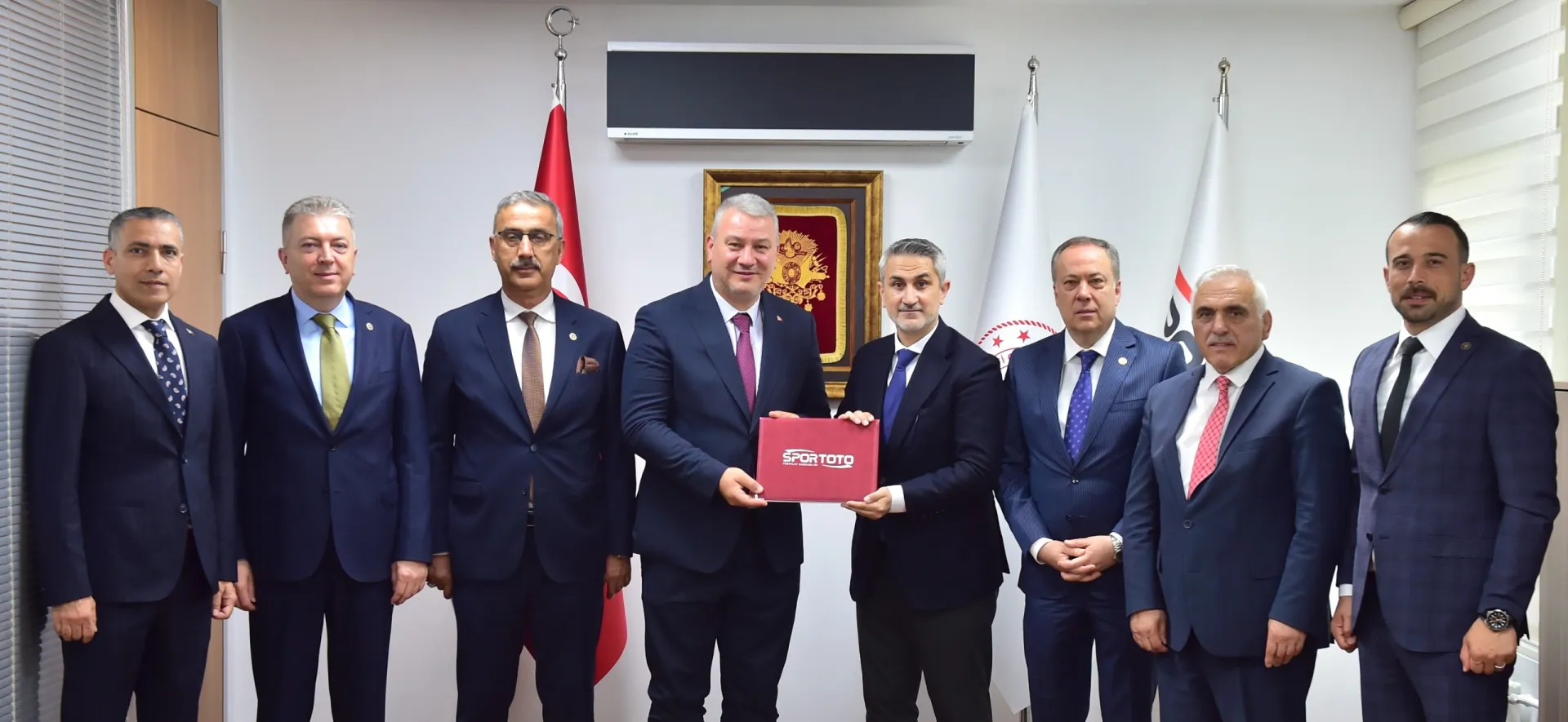 Başkan Osman Çelik Ankara'dan Müjdelerle Döndü