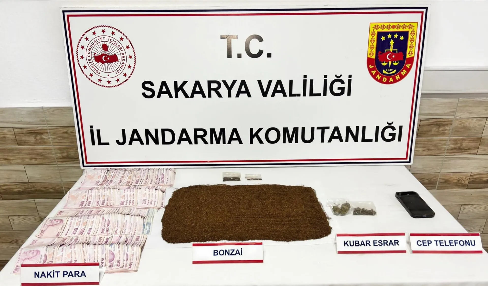 Karasu’da Uyuşturucu Operasyonu