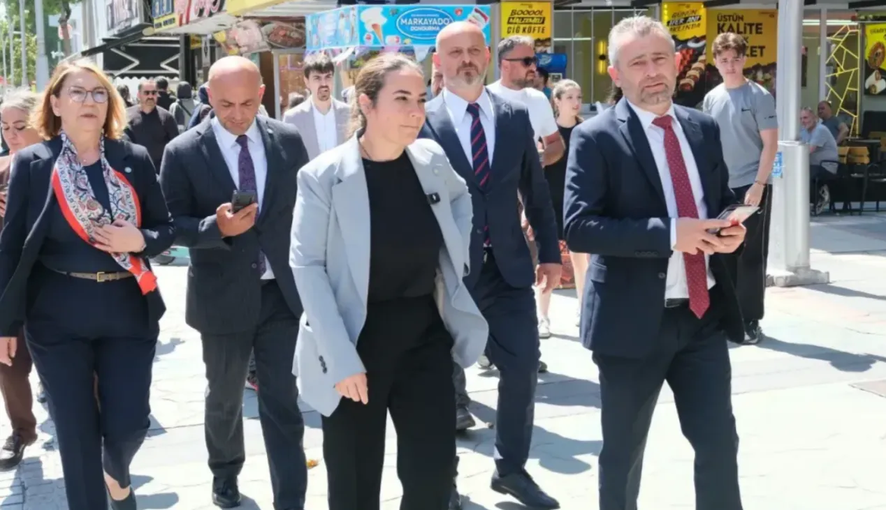 Türkeş’ten Sakarya’da bayrak mitingi çağrısı