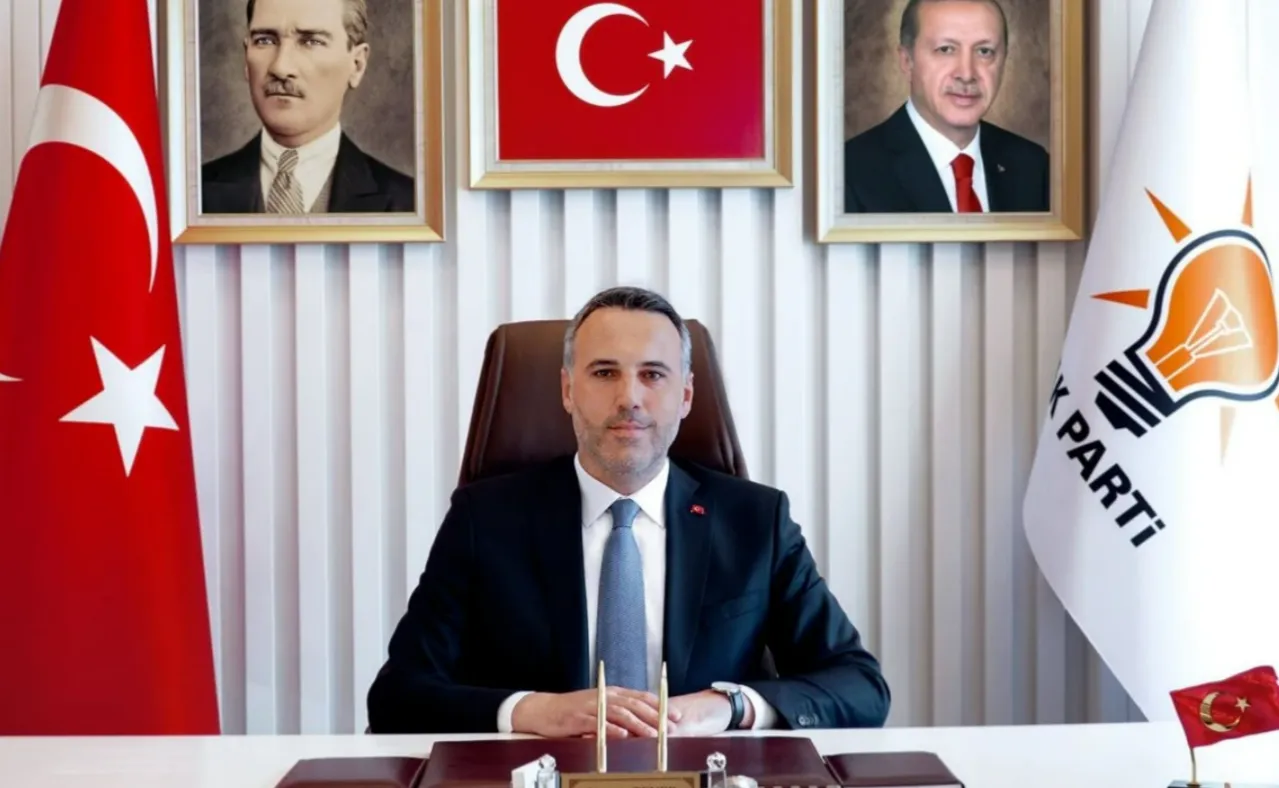 AK Parti İl Başkanı Tever'den yürütme kurulundaki görev değişikliklerine ilişkin açıklama