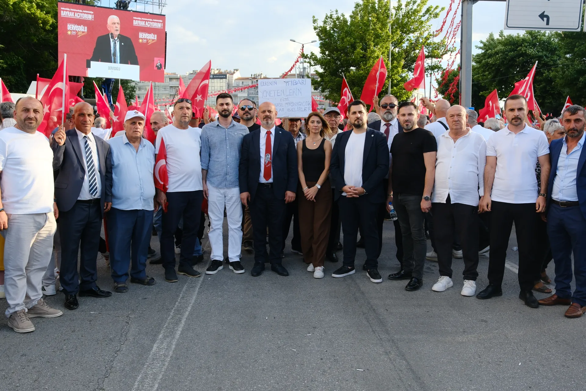 Sakarya’dan 2 bine yakın kişi mitinge katıldı