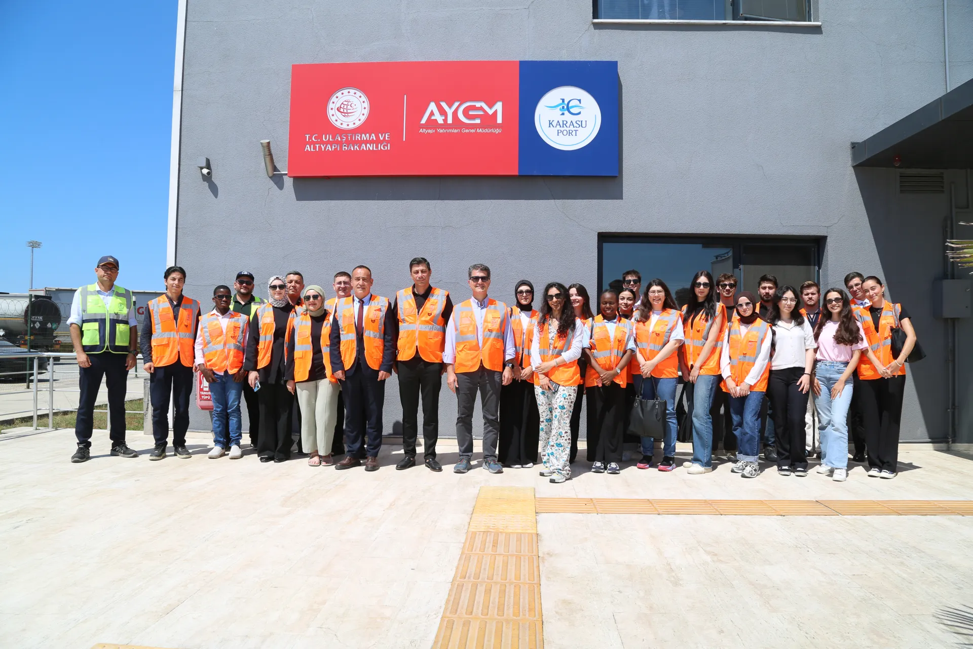 İhracat Uzmanı Yetiştirme Programı Başarıyla Tamamlandı