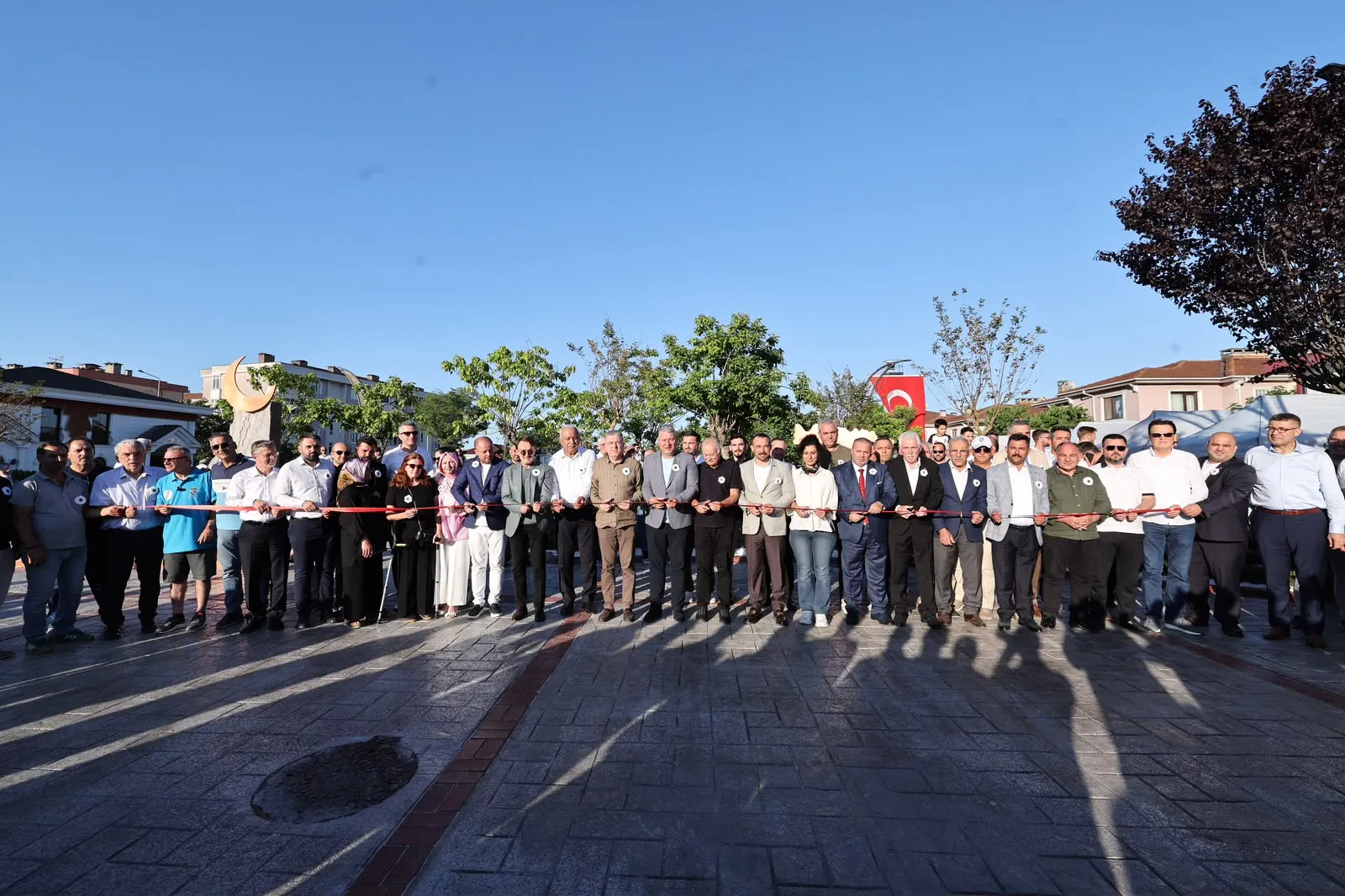 Aliya İzzetbegoviç’in Hatırası Serdivan’da Yaşatılıyor