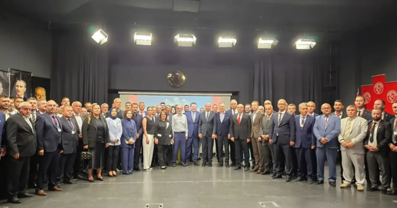 MHP Adapazarı'nda Recep Usta güven tazeledi