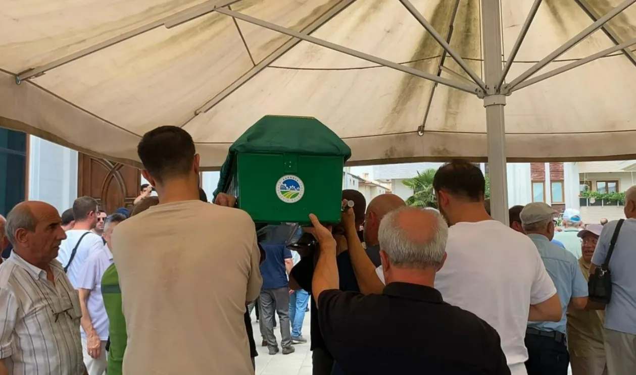 Gazeteci Tuncer Kalaycı son yolcuğuna uğurlandı