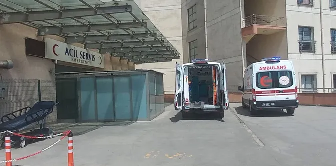 Akyazı’da 2 yaşındaki bebek 3’üncü kattan düştü