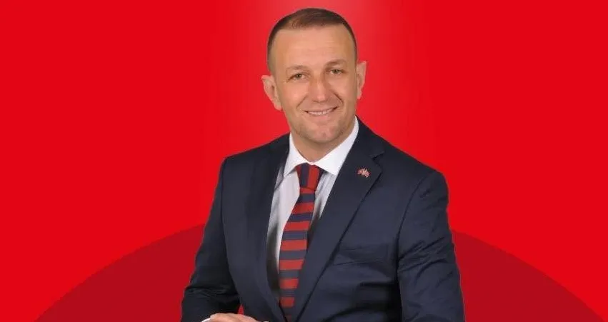 Sezer Şengöz Kimdir,