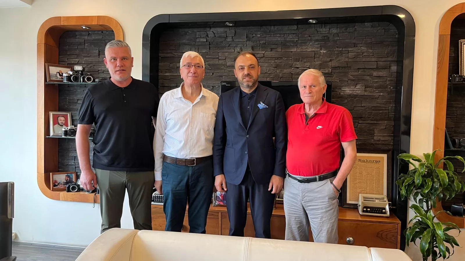 Sakaryaspor Başkanı Enes Zengin çağrıda bulundu