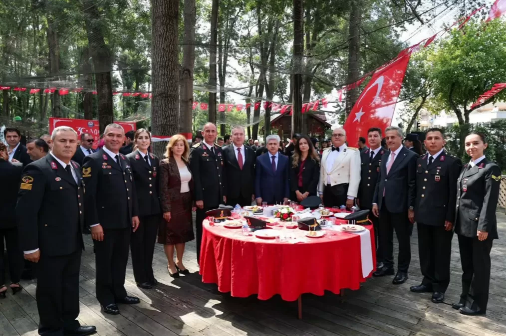 Ormanpark’ta 30 Ağustos Zafer Bayramı kabul töreni düzenlendi