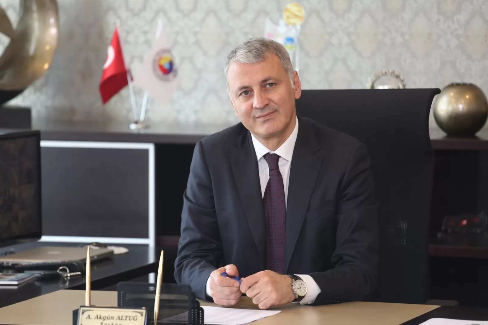 'Hayal kurmuyor hedef koyuyoruz'