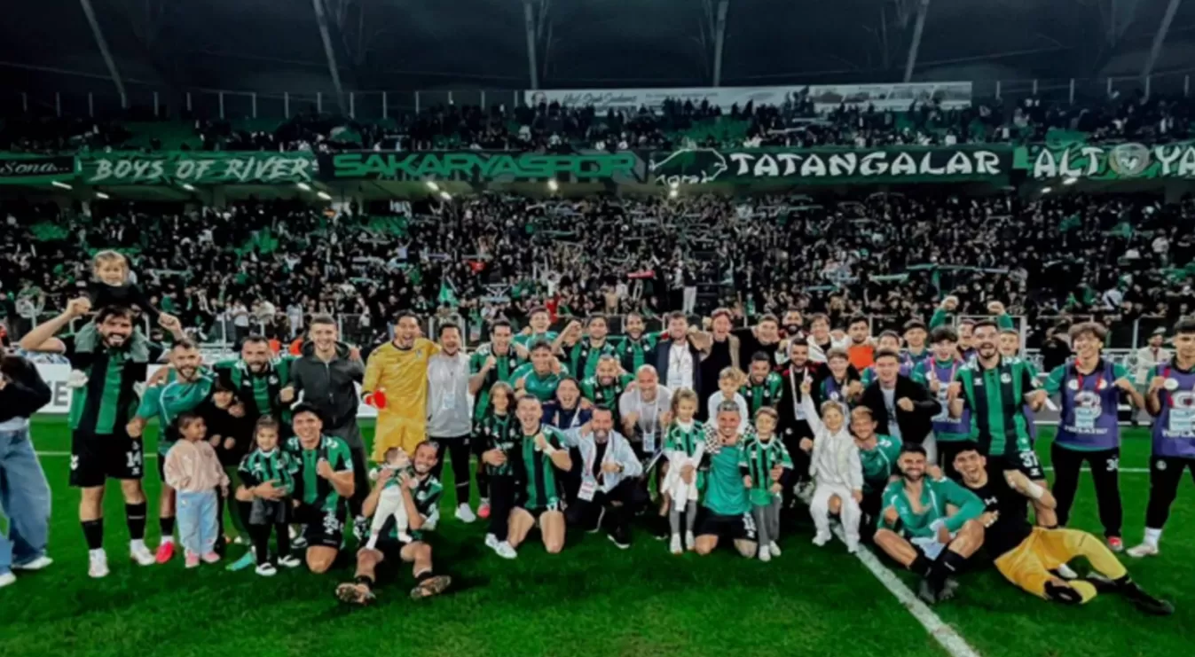 Sakaryaspor'da galibiyet pozu!