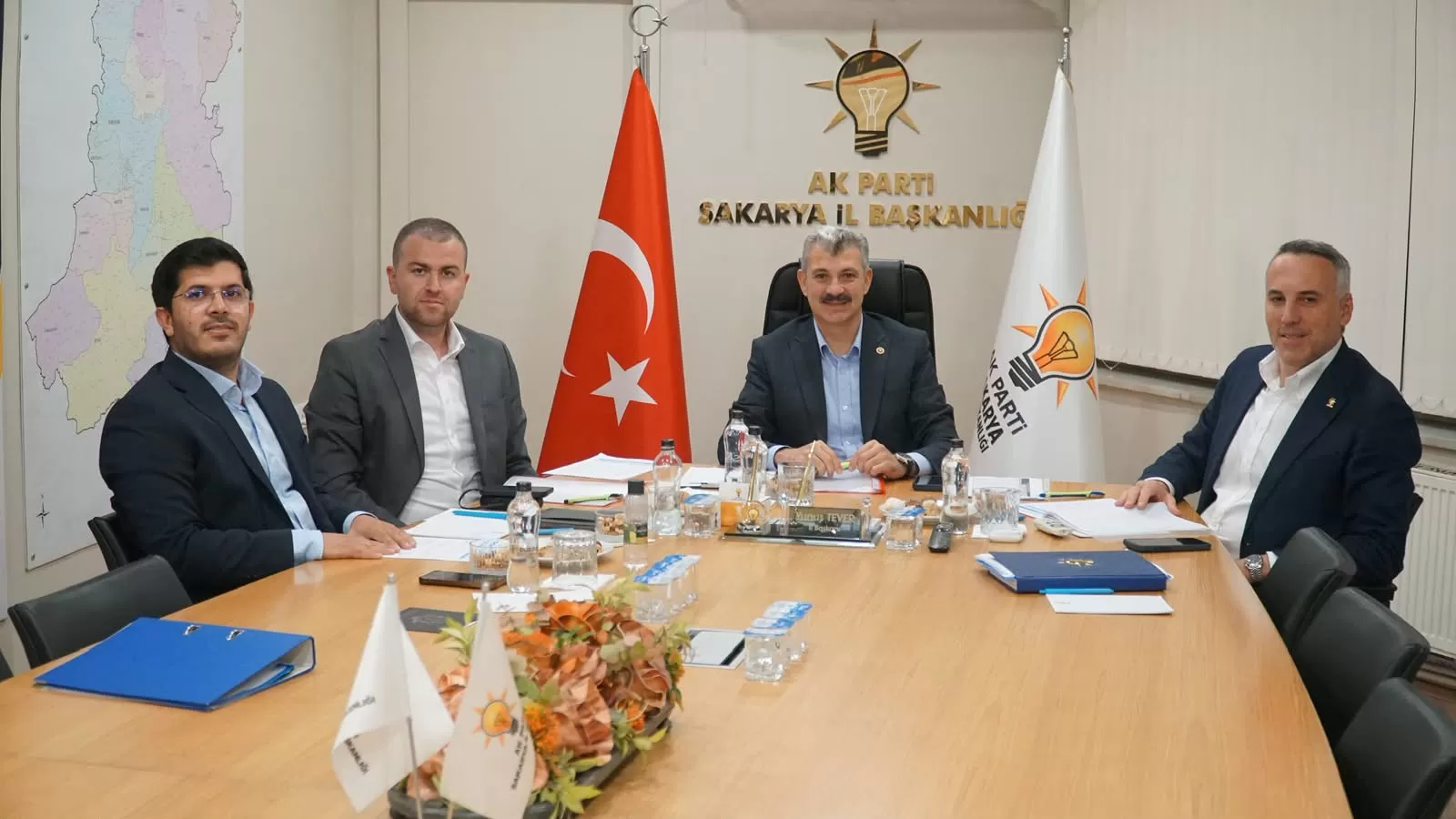 AK Parti Sakarya’da İstişare ve Değerlendirme Toplantısı Gerçekleştirildi