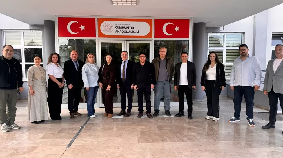 Cumhuriyet Anadolu Lisesi’nde yeni okul aile birliği belirlendi