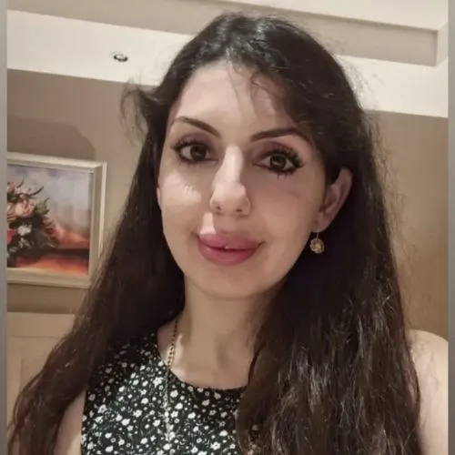 Her acı içinde mucizesini mi saklar?