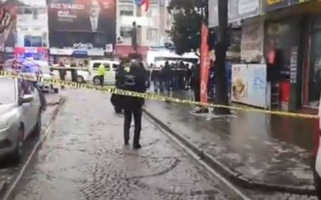 Yolda yürürken vuruldu!