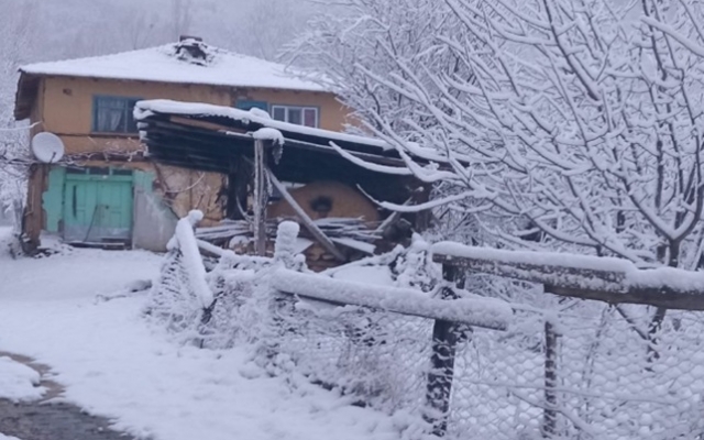 Geyve'de kar güzelliği