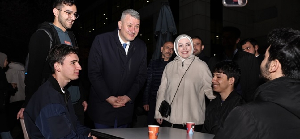 Osman Çelik, SAÜ’lü Gençlerle İftarda Buluştu