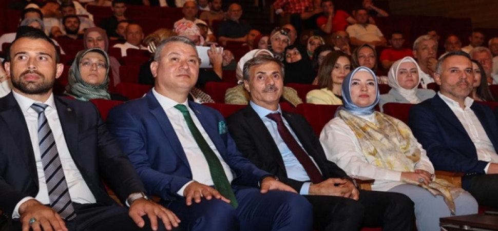 Verdiğimiz sözleri tek tek tutuyoruz