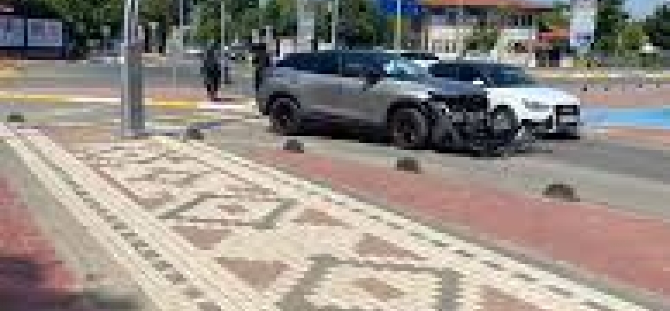 Çark Caddesi'nde maddi hasarlı trafik kazası