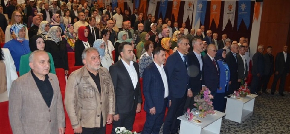 AK Parti Danışma toplantısına yoğun katılım