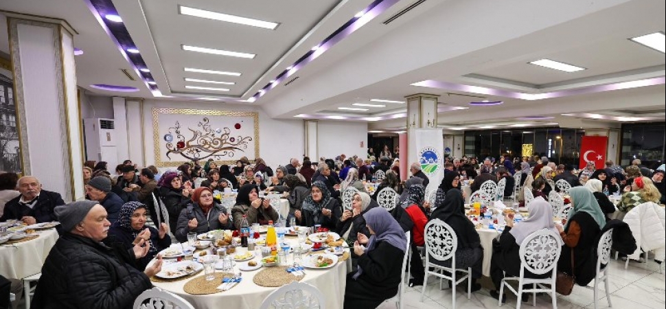 Başımızın tacı büyüklerimizi asla yalnız bırakmayacağız
