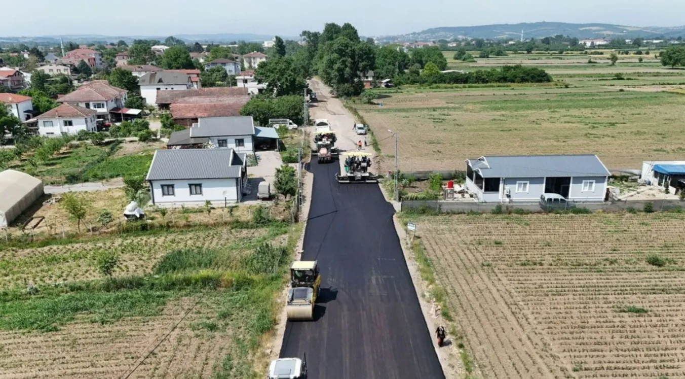Söğütlü’nün ulaşımda can damarı sil baştan yenileniyor
