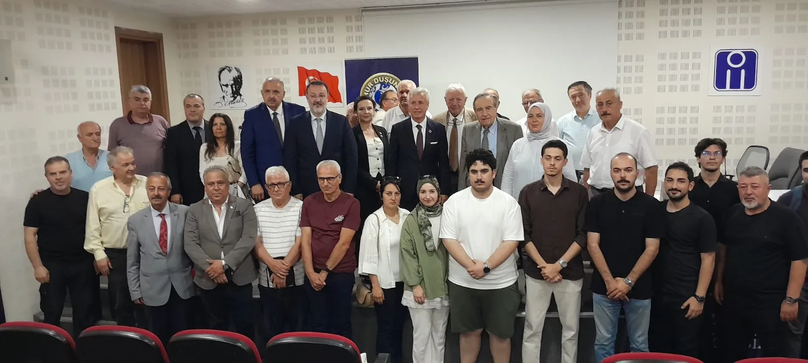 Hür Düşünce Hareketi Sakarya Teşkilatını Tanıttı