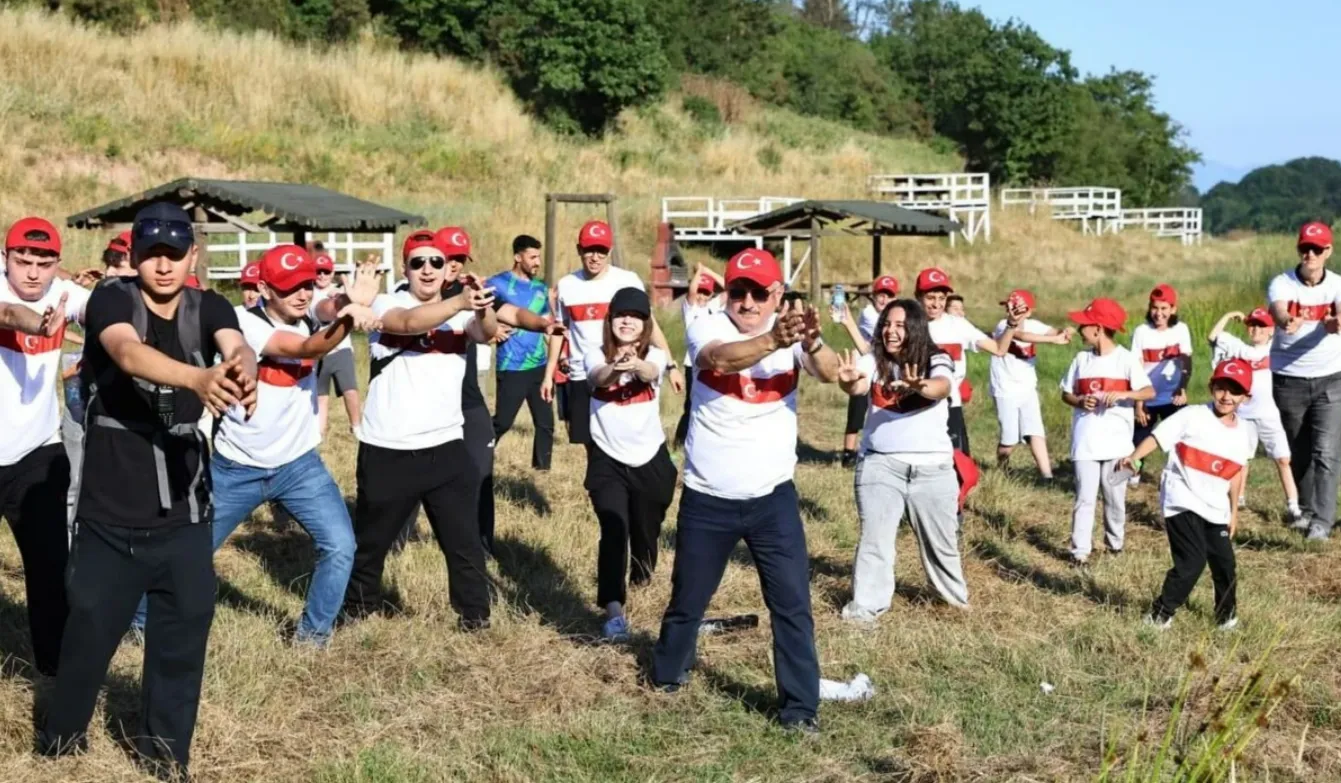 Altın Çark Gençlik Şöleni Poyrazlar’da gerçekleştirildi