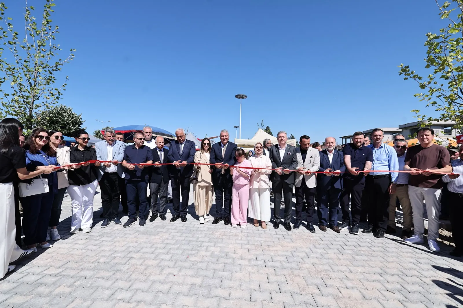 Serdivan Köylü Pazarı Hizmete Açıldı