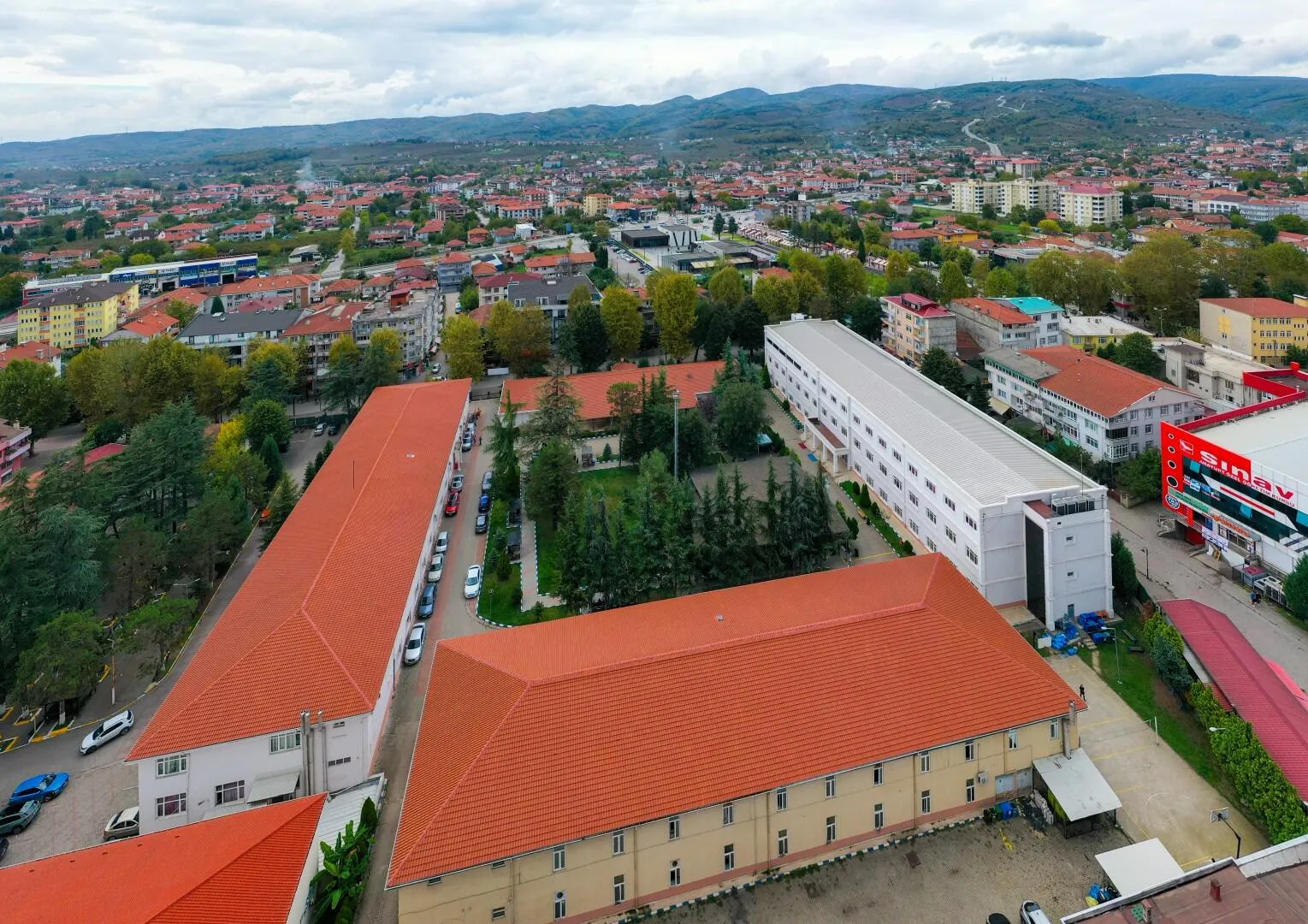 SAU Eğitim Fakültesi Geleceğin Öğretmenlerini Bekliyor