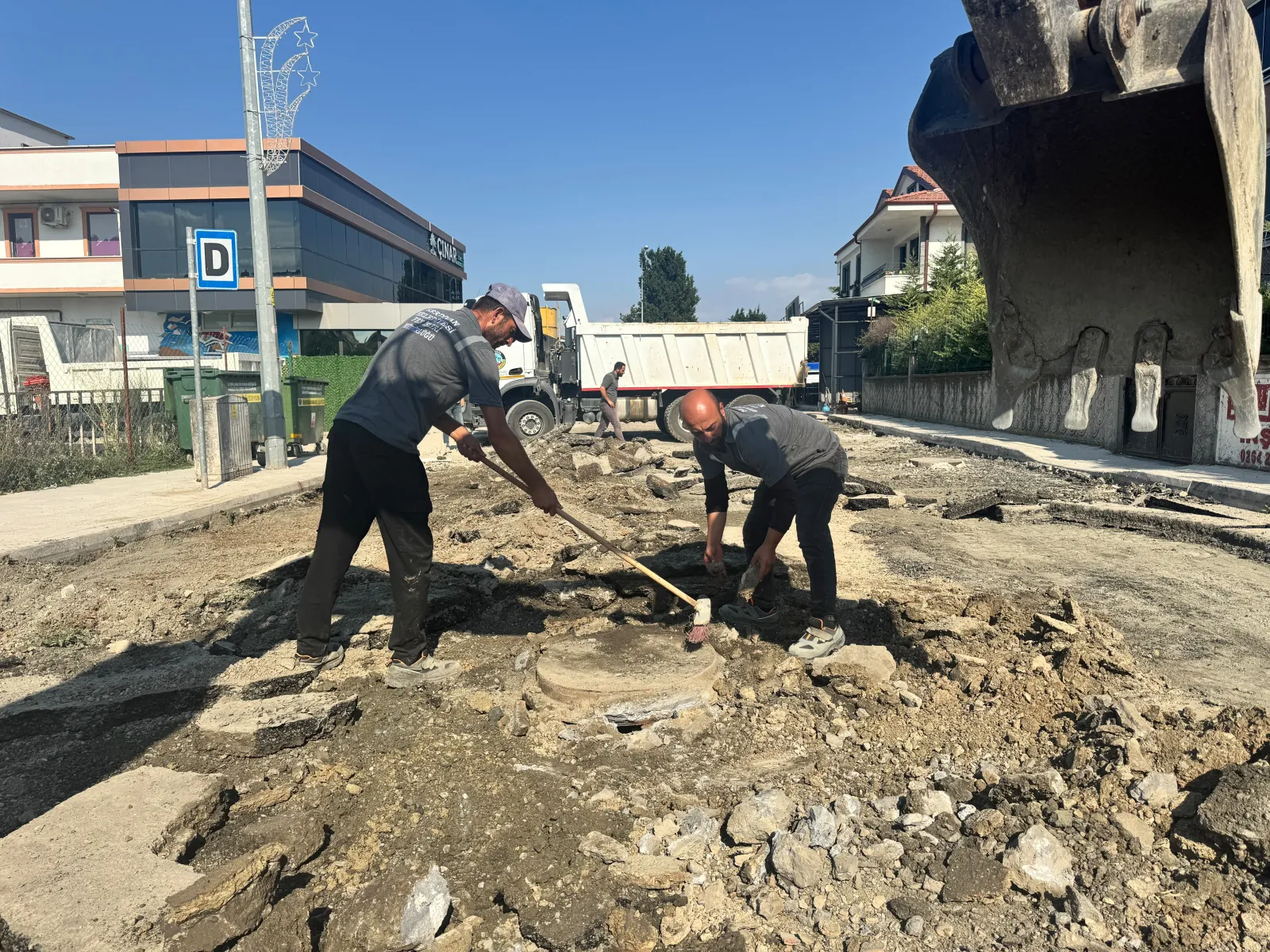 Serdivan’da Köprübaşı Mahallesi 18. Cadde Yenileniyor