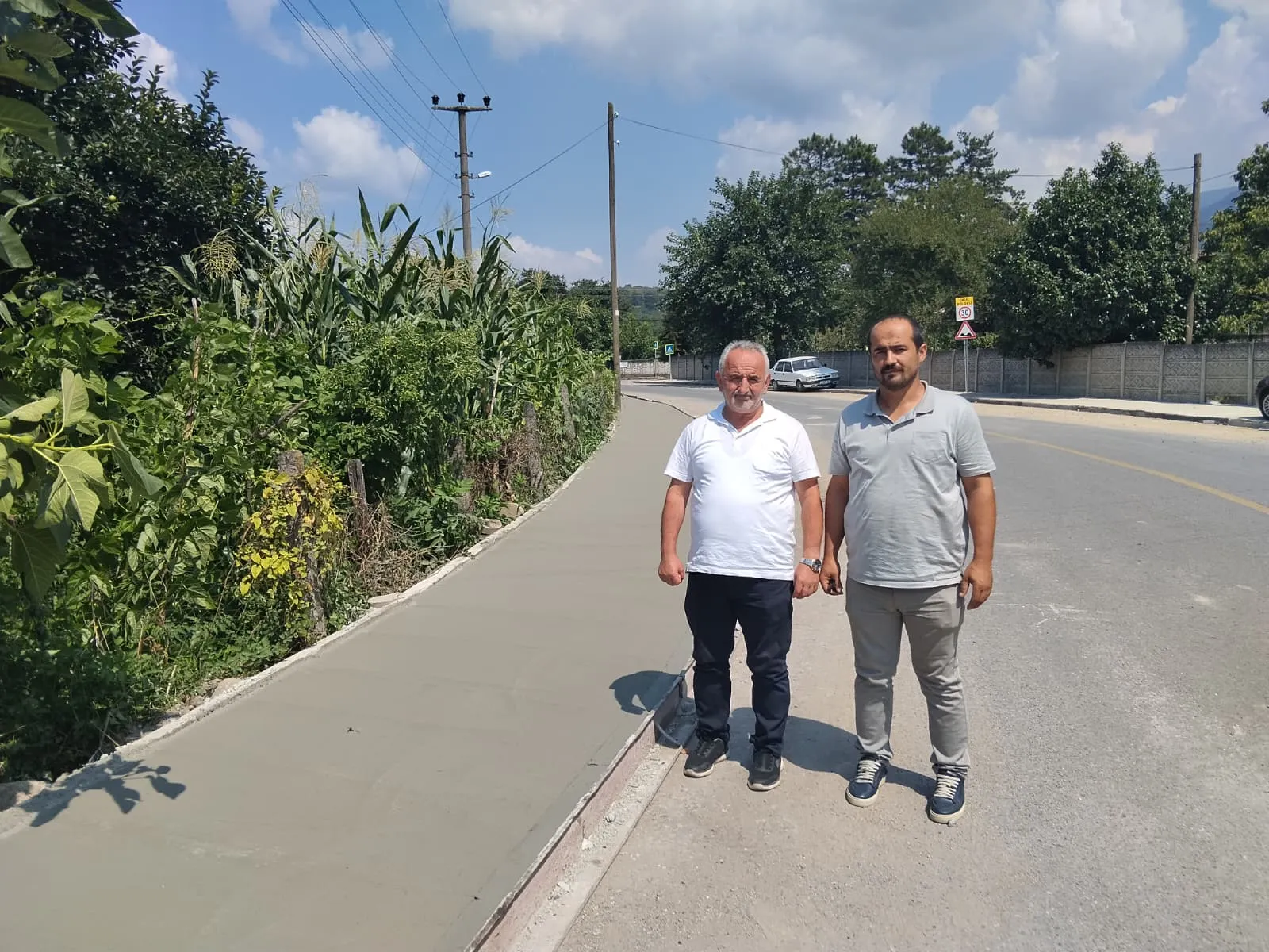 Çamlıca’daki kaldırım çalışmasına teşekkür