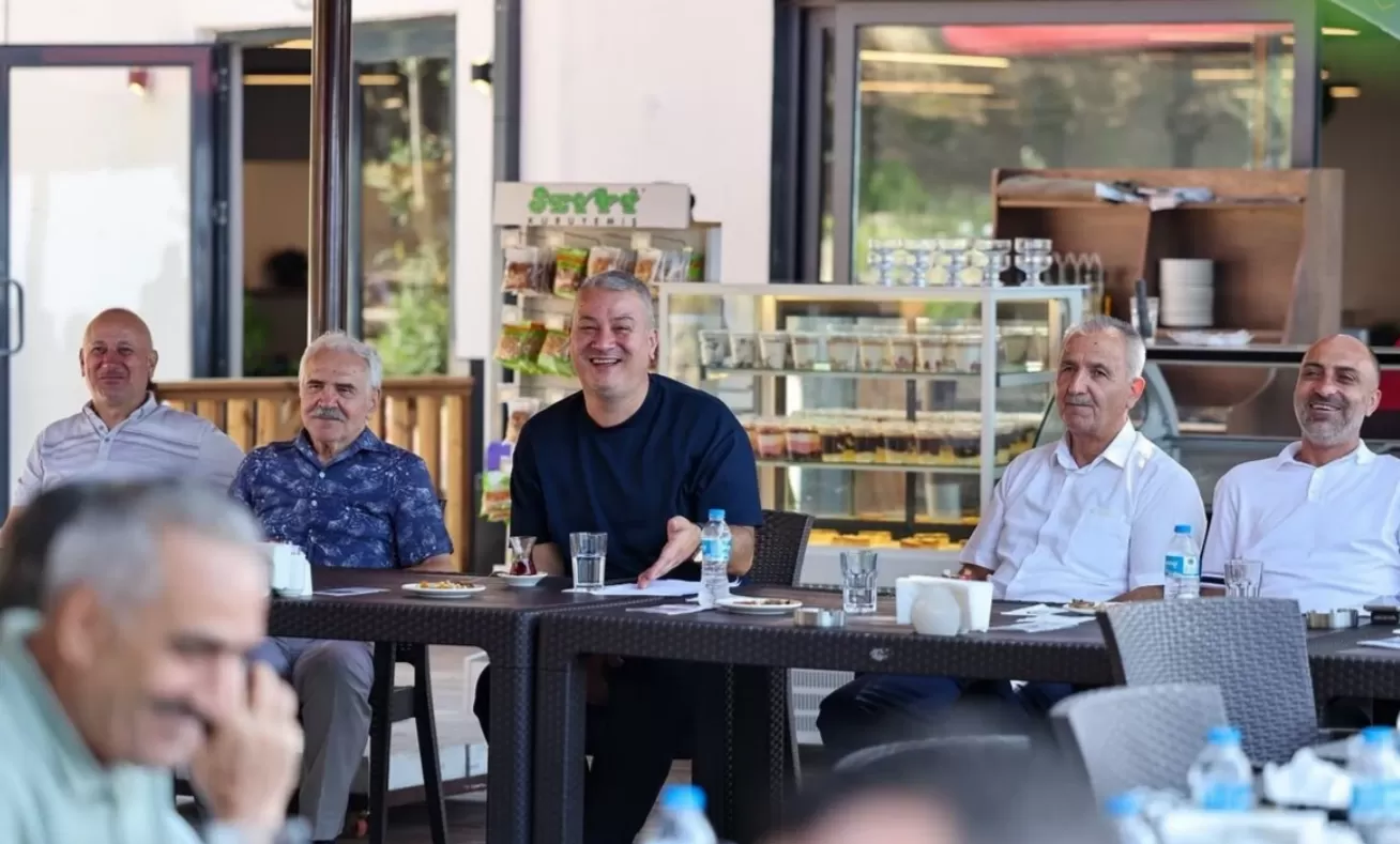 Başkan Çelik hemşehri dernekleriyle bir araya geldi