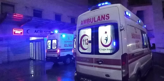 İki grup arasında bıçaklı kavga! 3 yaralı