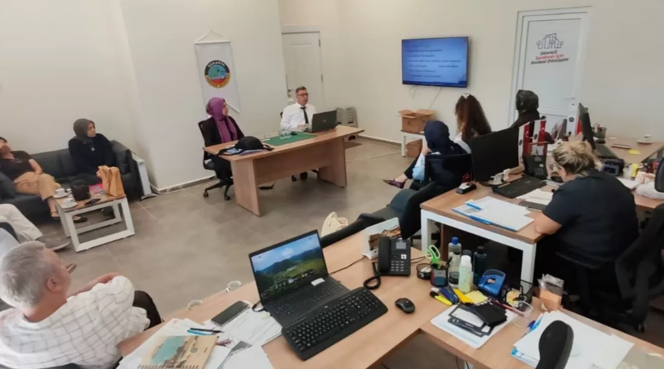 Serdivan’da kentsel dönüşümün hukuki süreçleri masaya yatırıldı