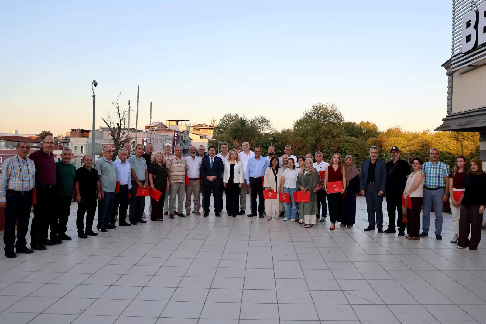 Emekliye Ayrılan Sağlık Çalışanlarına Vefa Buluşması
