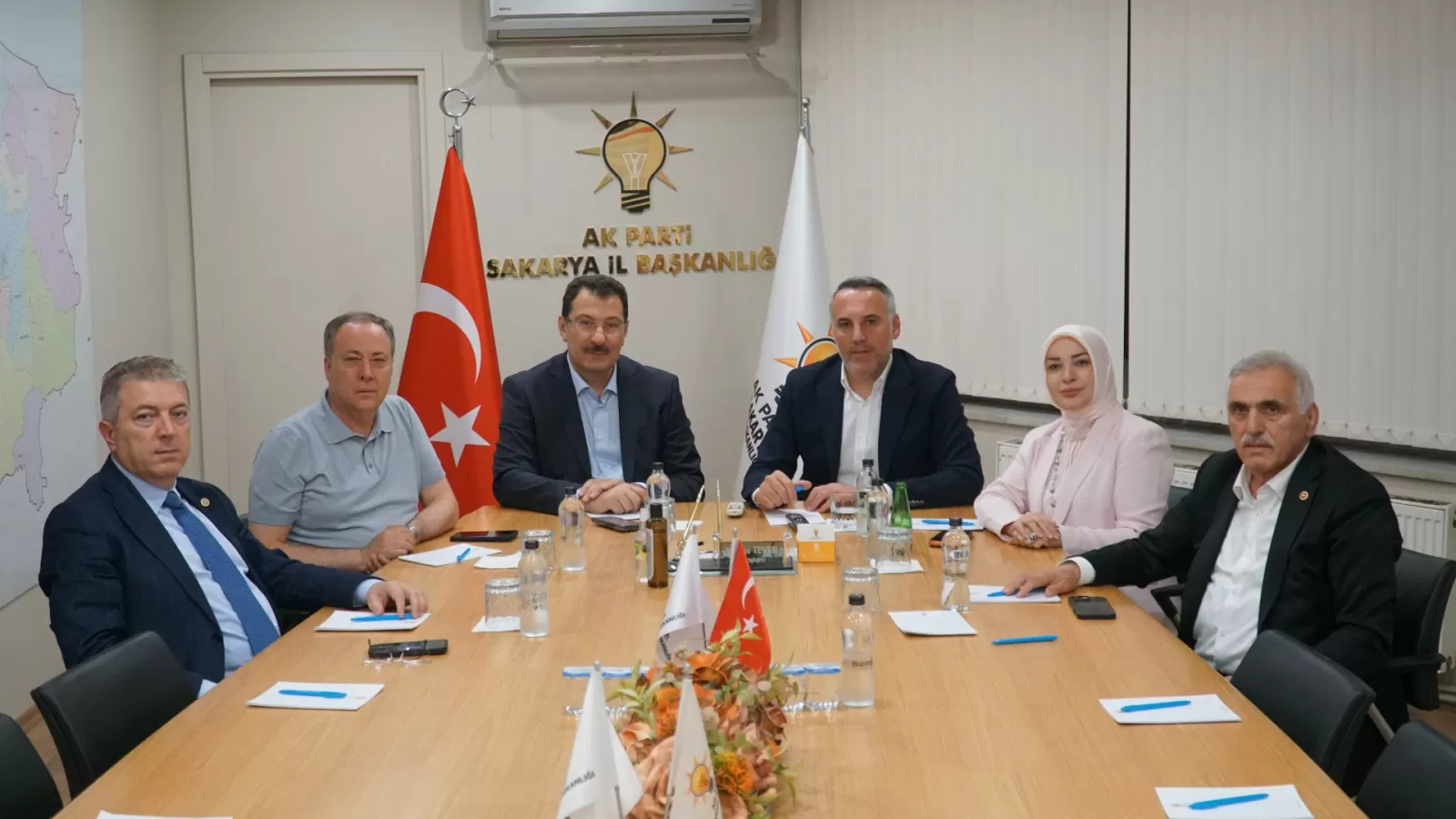 AK Parti’de Yatırımlar ve Teşkilat Çalışmaları Masaya Yatırıldı