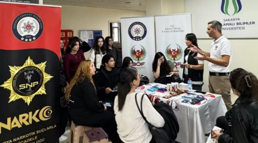 Narkotik ekipleri gençleri bilgilendirdi