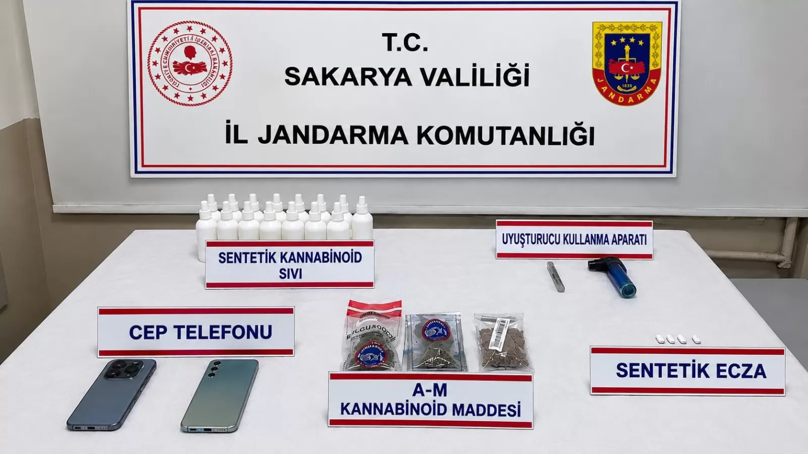 Jandarmadan uyuşturucu operasyonları: 3 tutuklama